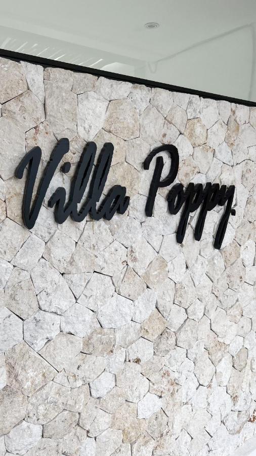 Villa Poppy Bumbak Canggu Extérieur photo